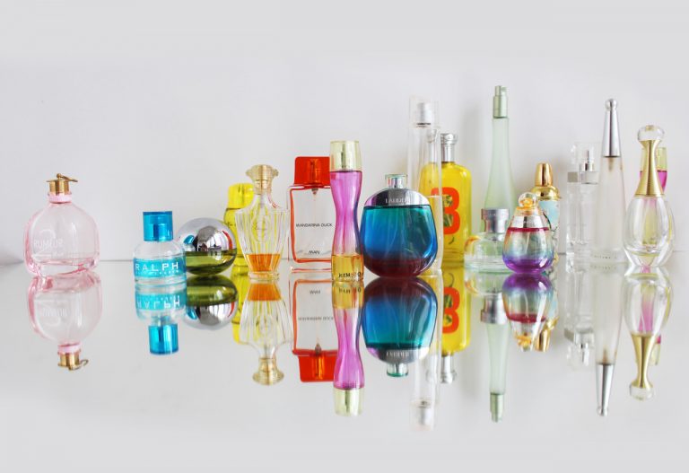 How to Layer Perfumes